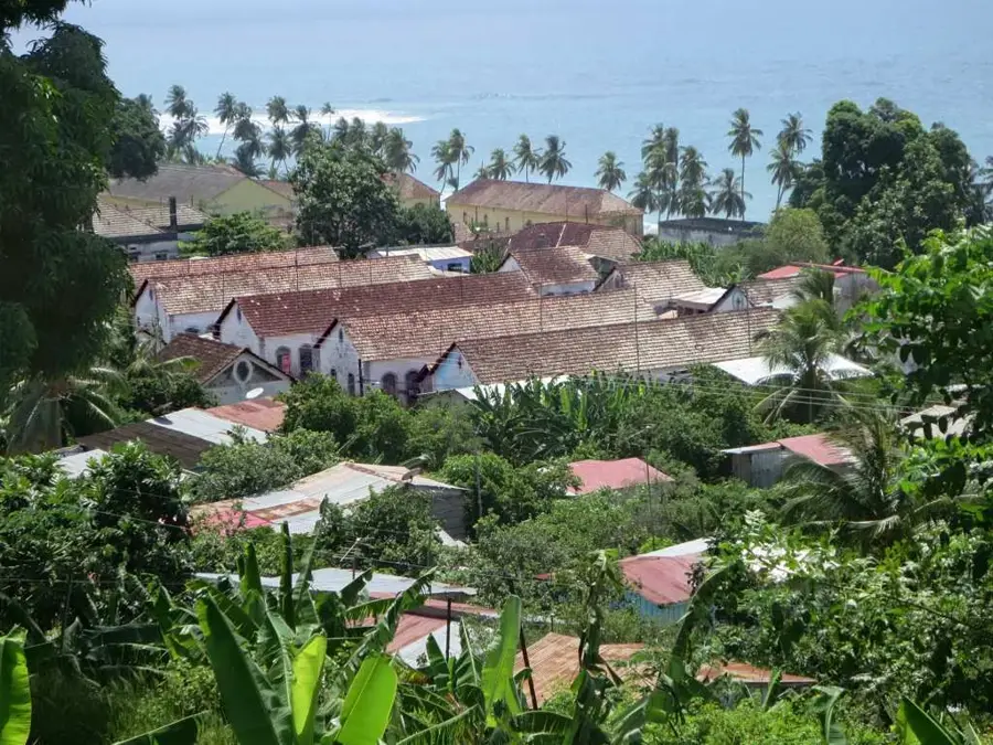 Roça Ribeira Izé — Belo Monte (interior) (São Tomé și Príncipe)