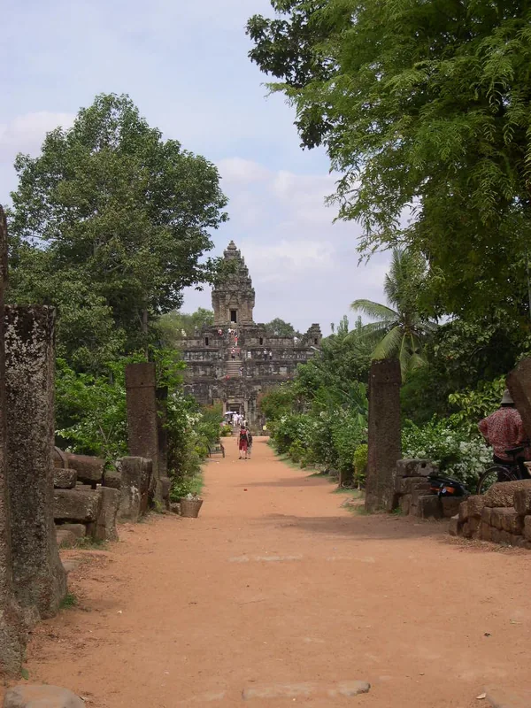 Roluos-Gruppe (Bakong) — Preah Ko (Kambodscha)