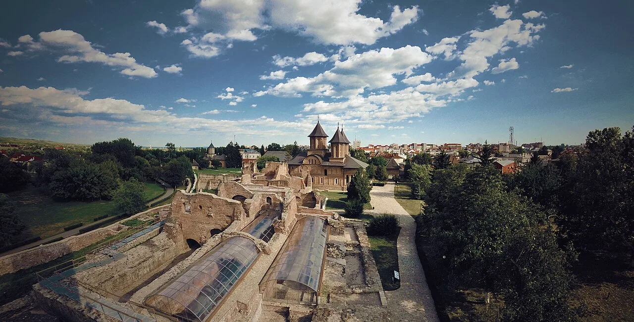Cetatea Dâmbovița — Găești (România)