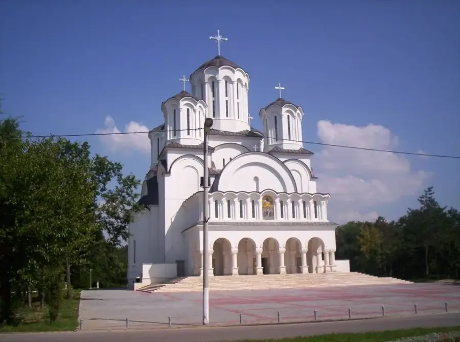 Monumentul Ialomița Slobozia — Lacul Amara (România)