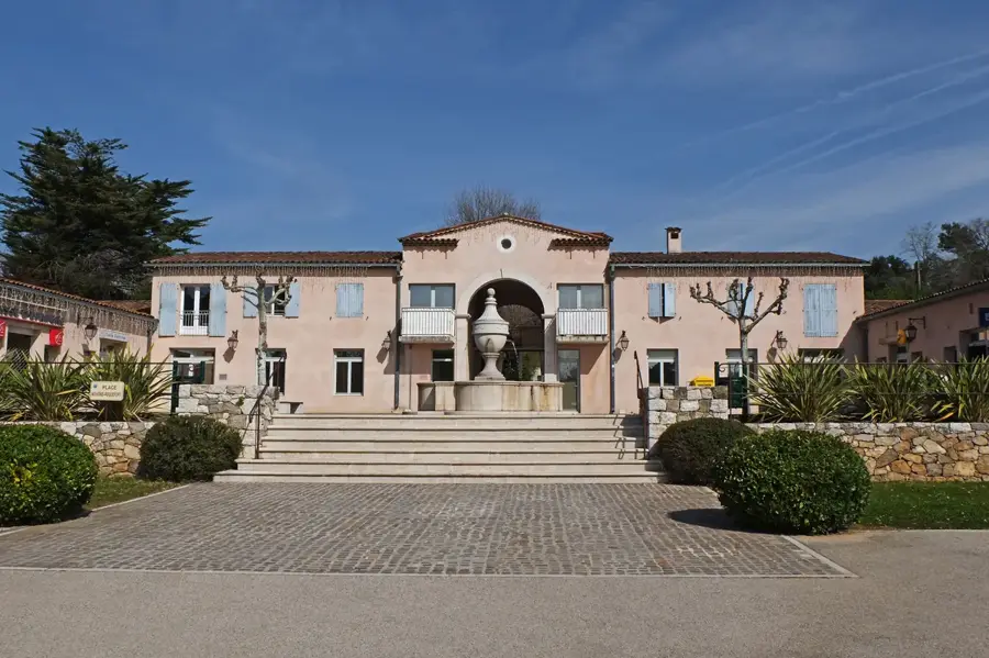 Roquefort-les-Pins – city
