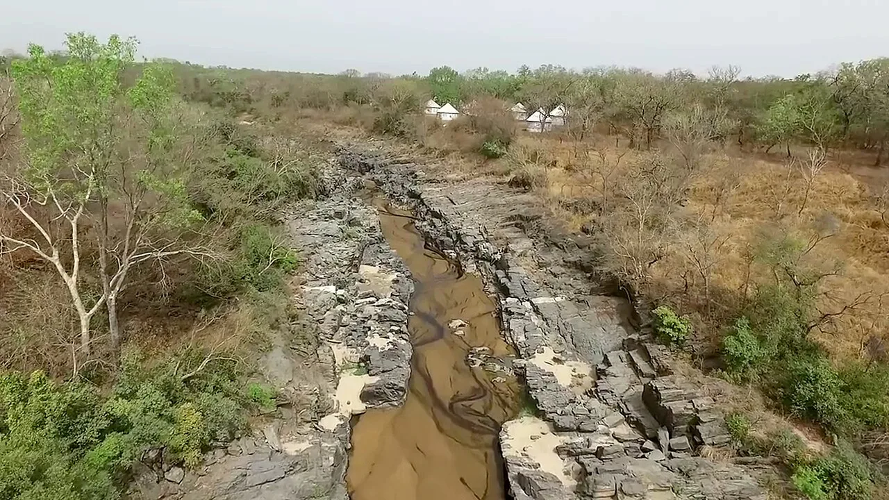 Roumdé-Adjia-Stadion — Tcholliré (Kamerun)