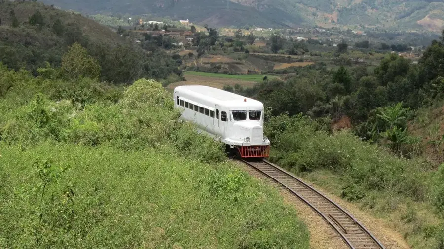 Rova din Antananarivo — Piața Analakely (Madagascar)