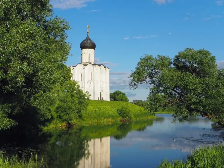 Biserica Mijlocirea Maicii Domnului de pe Nerl