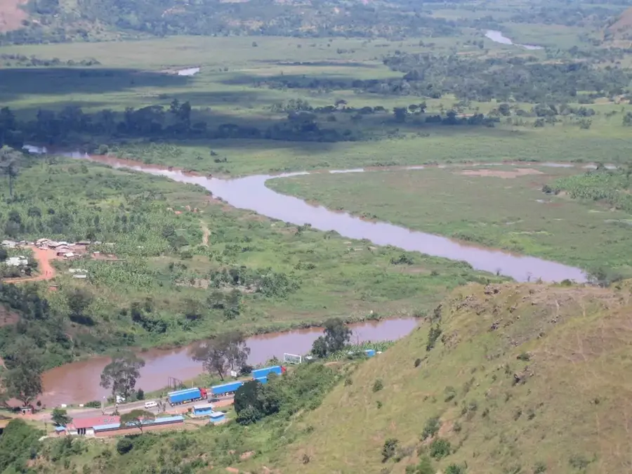 Ruvubu-Fluss — Berg Murungu (Burundi)
