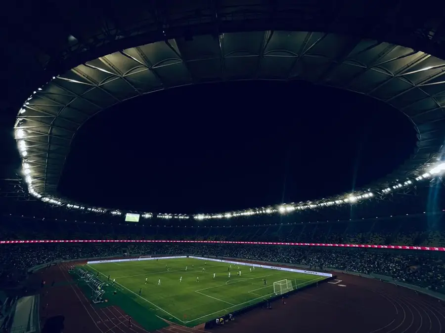 Stadionul Național Amahoro — Lacul Rweru (Burundi)