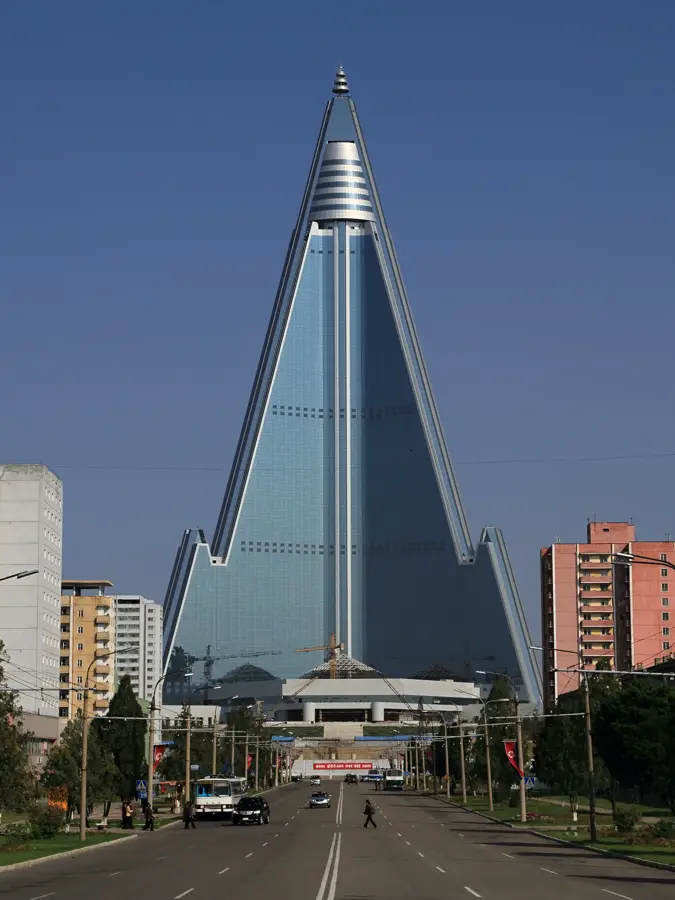 Hotelul Ryugyong — Nampo (Coreea de Nord)