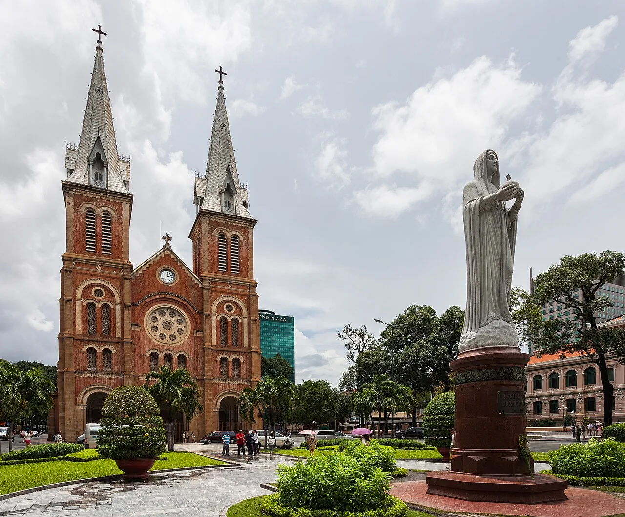 Hauptpostamt von Saigon — Hafen von Saigon (Vietnam)