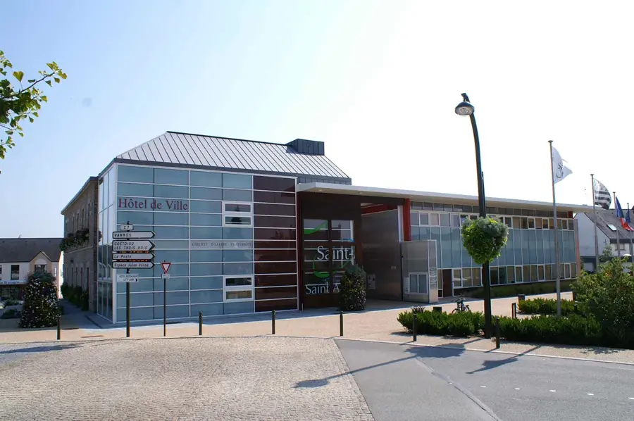 Saint-Avé – city