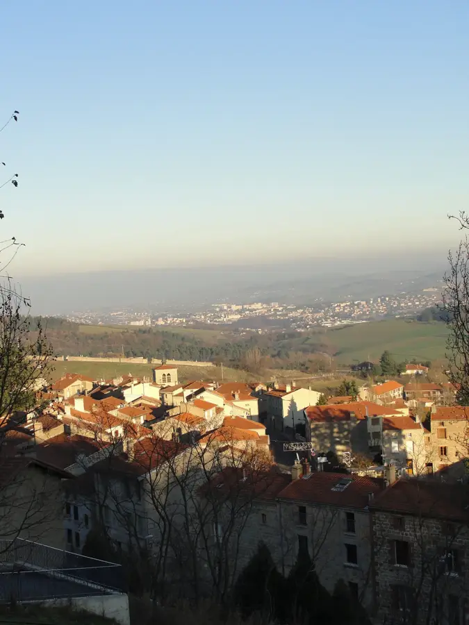 Saint-Jean-Bonnefonds – city