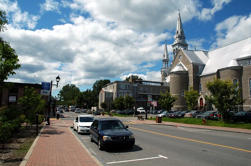Saint-Jérôme — Longueuil (Canada)