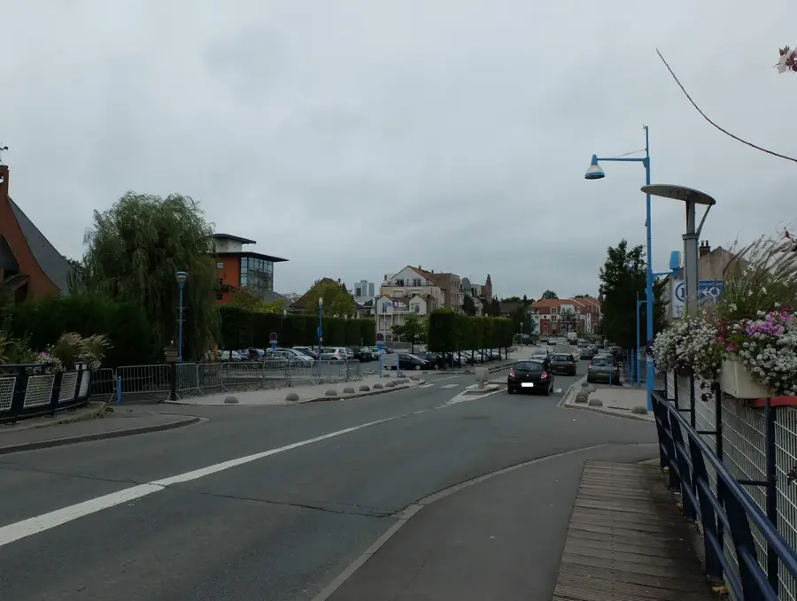 Saint-Laurent-Blangy – city