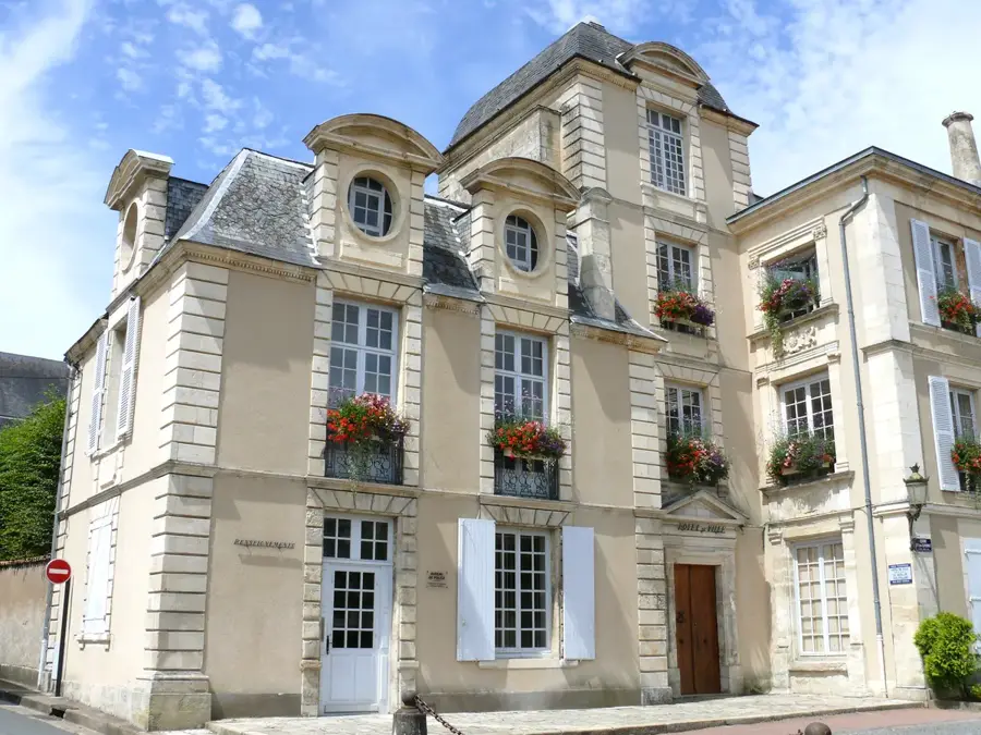 Saint-Maixent-l'École – city
