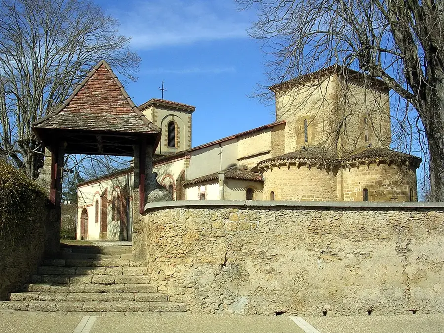 Saint-Pierre-du-Mont – city