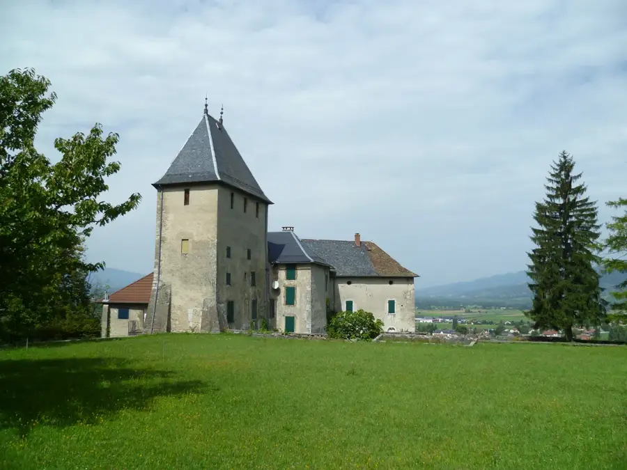 Saint-Pierre-en-Faucigny – city
