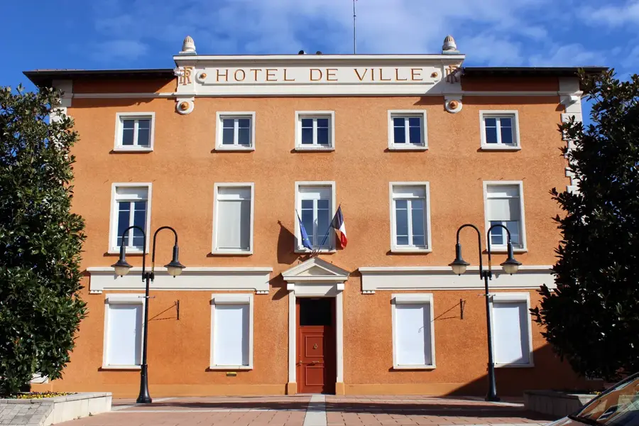 Saint Quentin-Fallavier – city