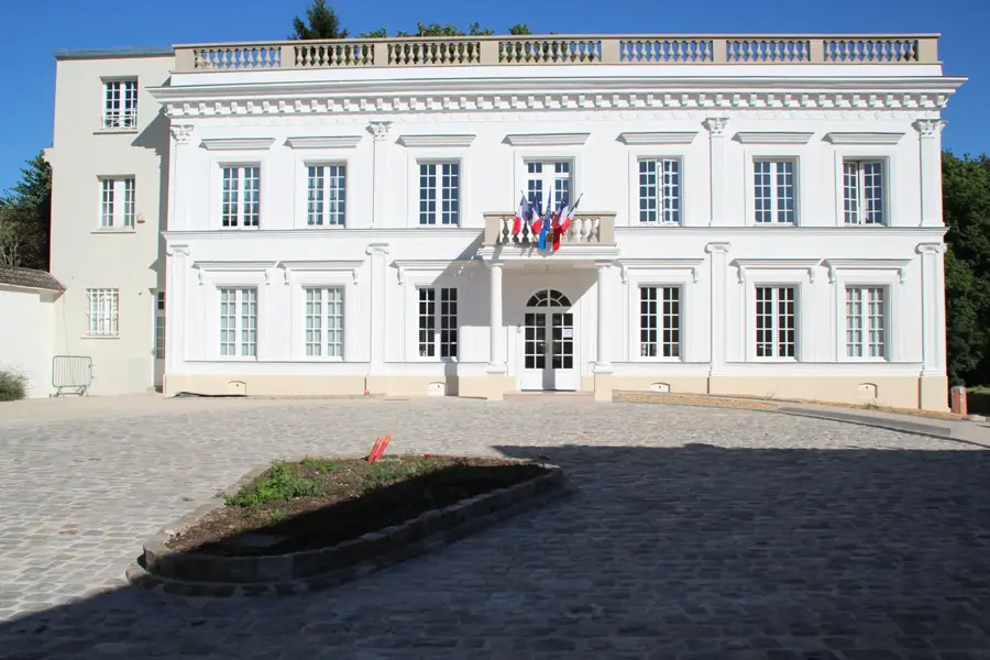 Saint-Rémy-lès-Chevreuse – city