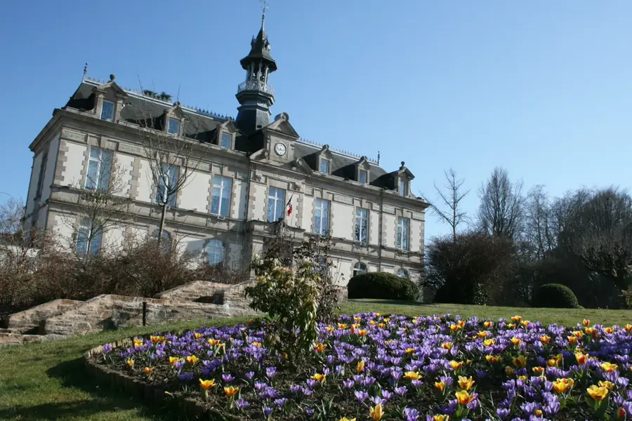 Saint-Yrieix-la-Perche – city