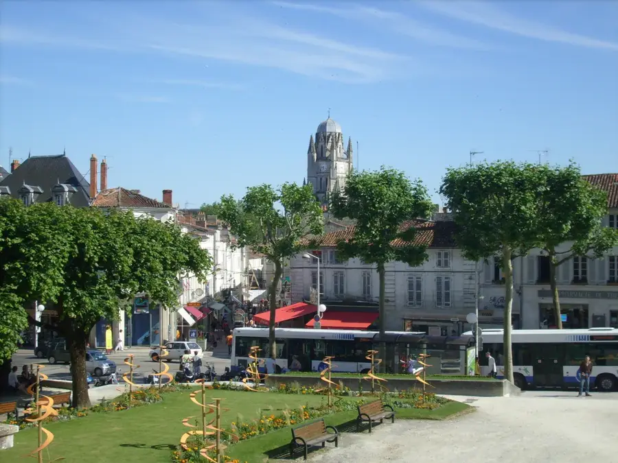 Saintes – city