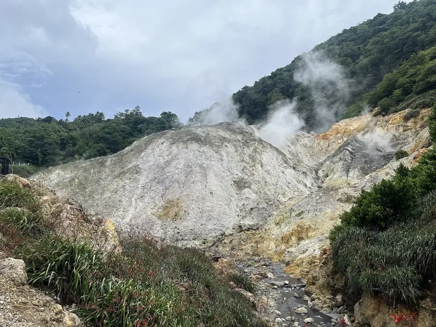Bazinul Vulcanic Soufrière