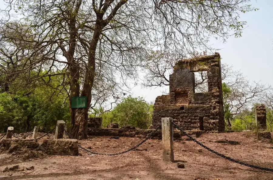 Ruinele San Domingo — Fortul Kataba (Gambia)