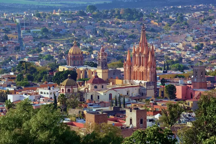 San Miguel de Allende — Irapuato (Mexico)