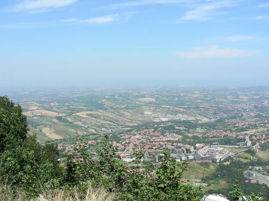 Poggio di Fiorentino — Monte Titano (San Marino)