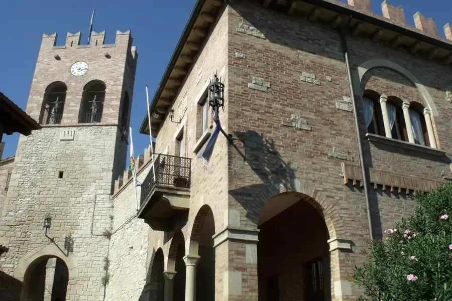 Rovereta ipari övezet — Faetanói-tó (San Marino)
