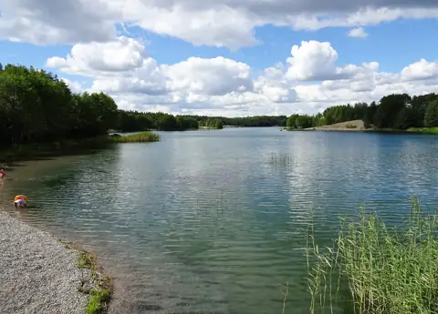 Laxsjön, Ekerö kommun