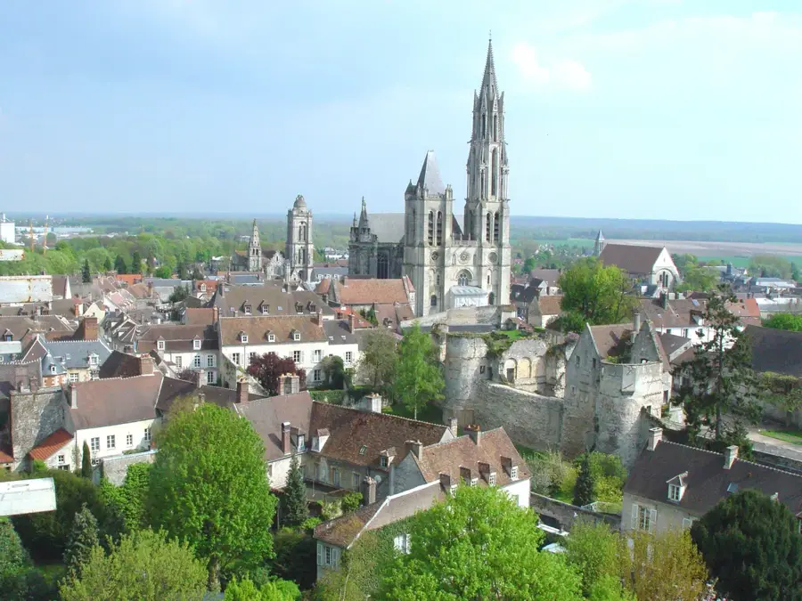 Senlis – city