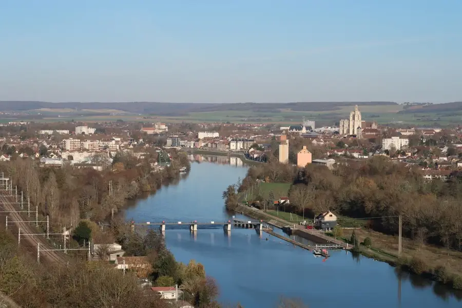 Sens – city