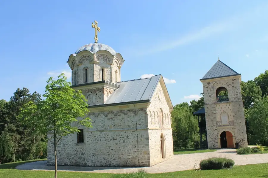 Mănăstirea Staro Hopovo — Carska Bara (Serbia)