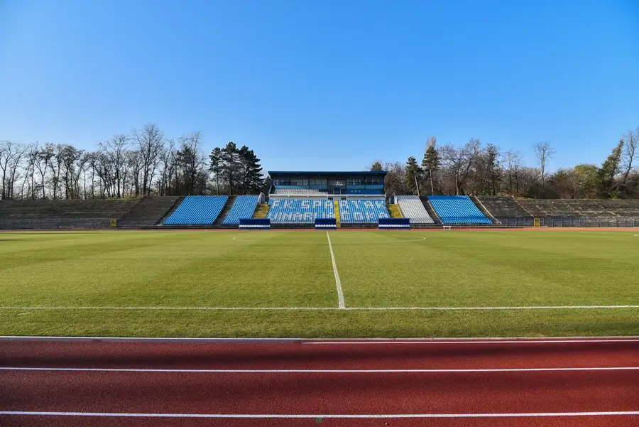Szabadkai élelmiszeripar — Hajós (Magyarország)