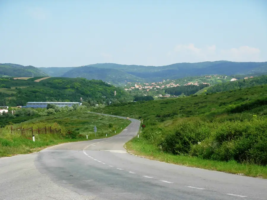 Vrdnik — Carska Bara (Serbia)