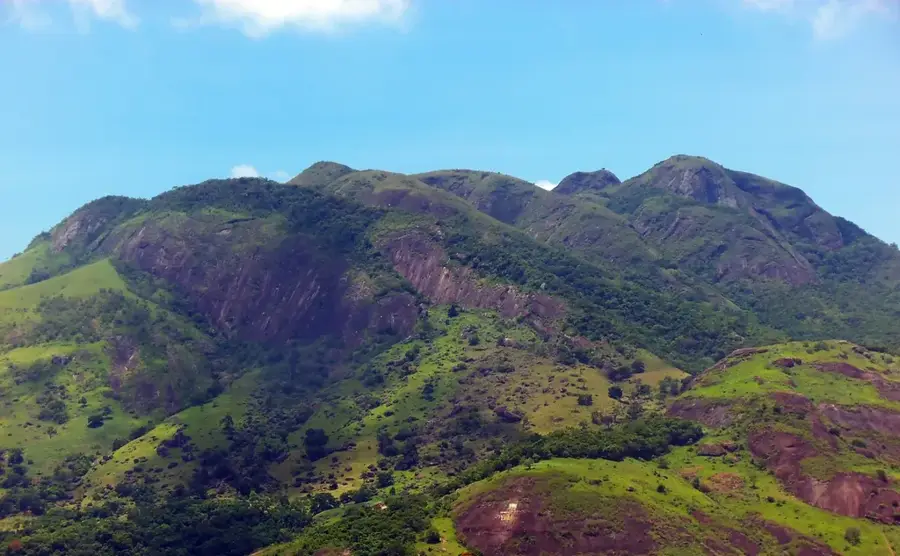 Serra — Pico da Bandeira (Brasilien)