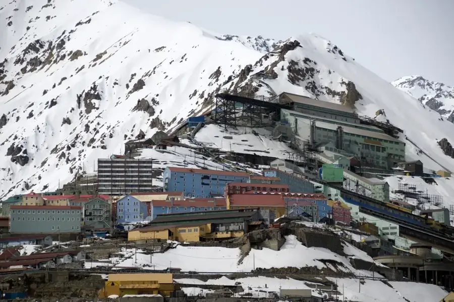 Bergbaustadt Sewell — Mine El Teniente (Chile)