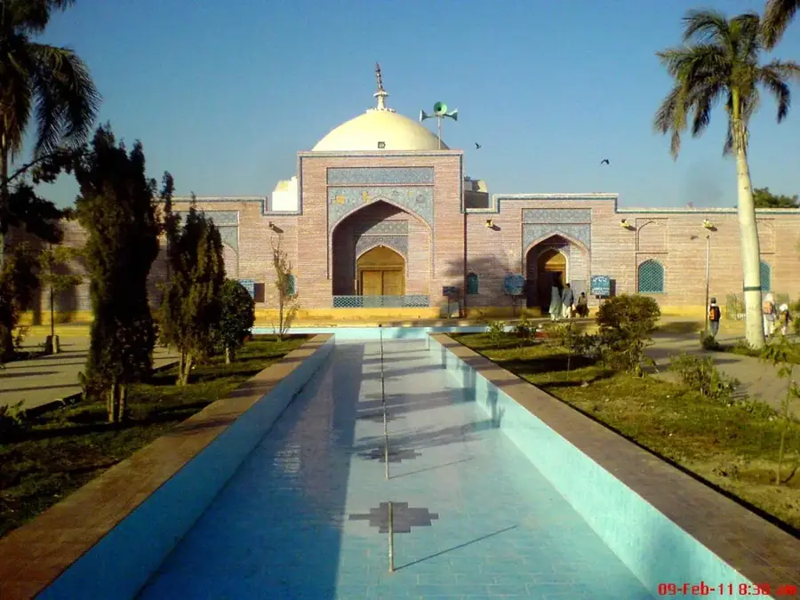 Schah-Jahan-Moschee, Thatta — Baumwollfelder von Sindh (Pakistan)
