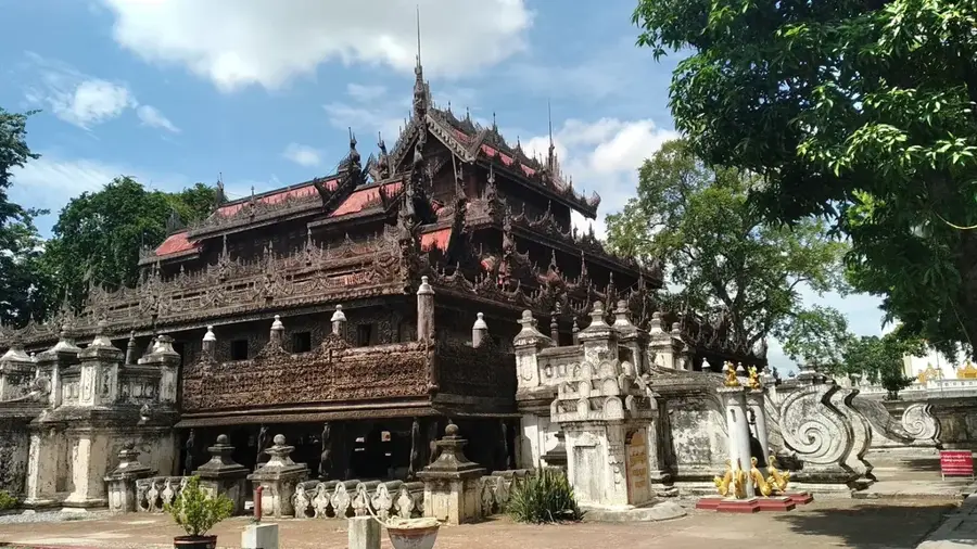 Mănăstirea Shwenandaw — Peștera Saddan (Myanmar (Birmania))