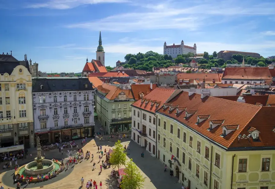 Pozsony — Komárom (Szlovákia)