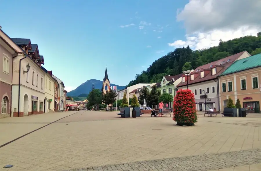 Dolný Kubín — Castelul Strečno (Slovacia)