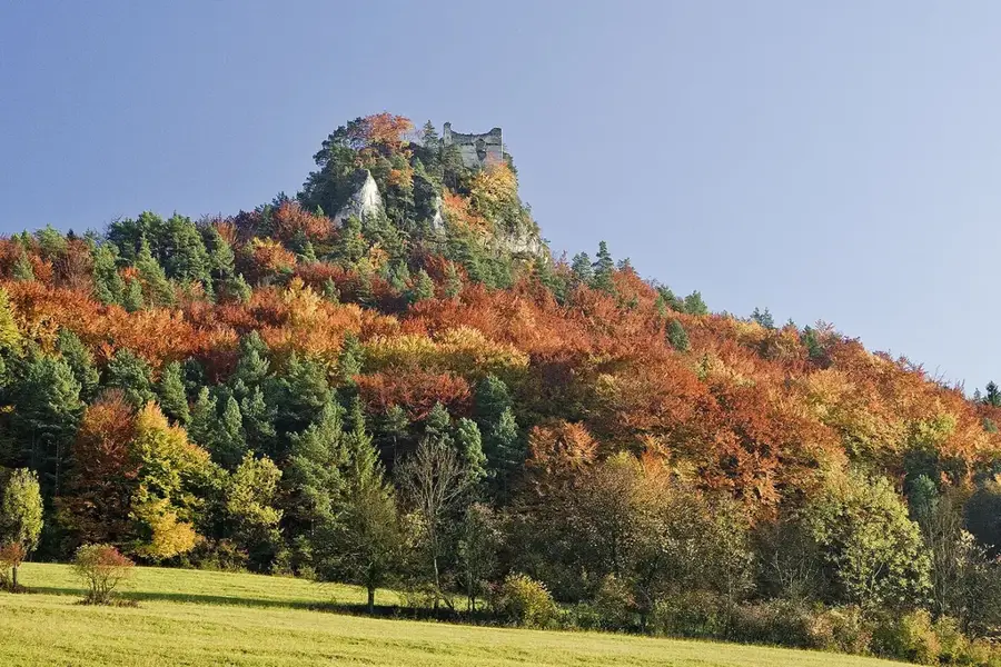 Castelul Hričov — Castelul Strečno (Slovacia)