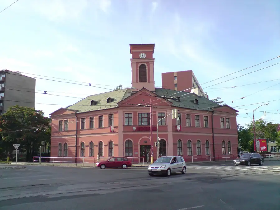Nové Mesto (Pozsony) — Komárom (Szlovákia)