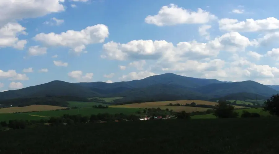 Vágújhelyi-hegység