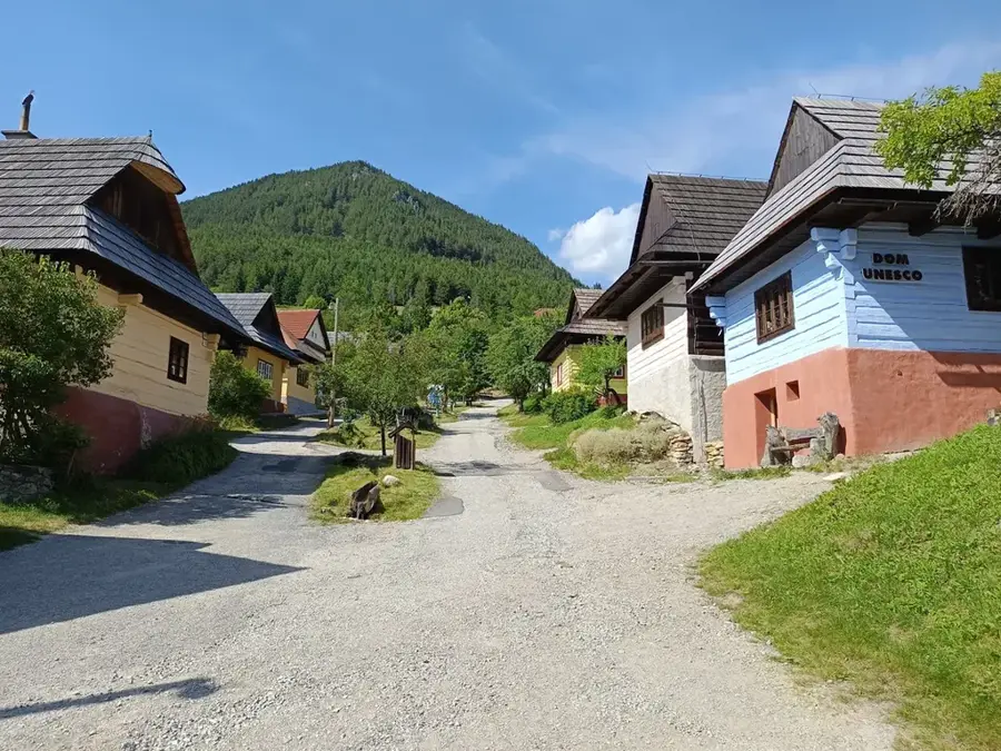 Vlkolinec — Trencsén (Szlovákia)