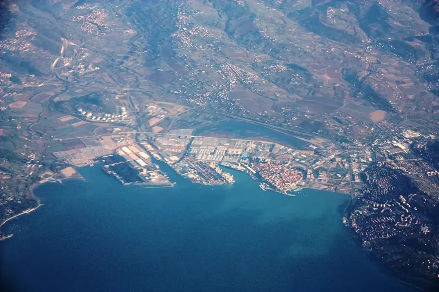 Portul Koper — Trieste (Italia)