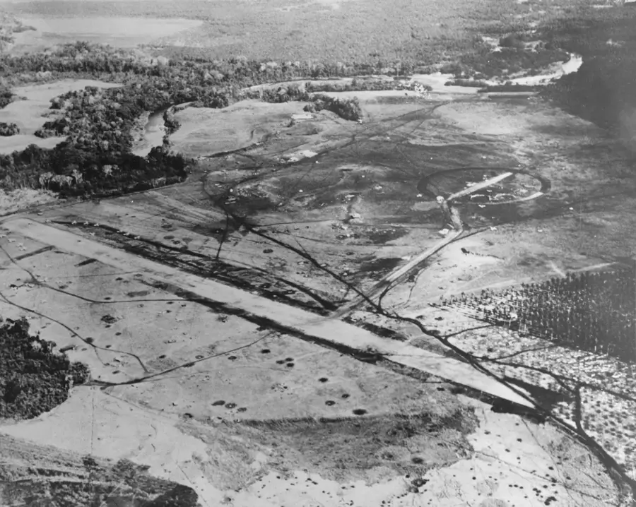 Aeroportul Henderson — Tenaru (Insulele Solomon)