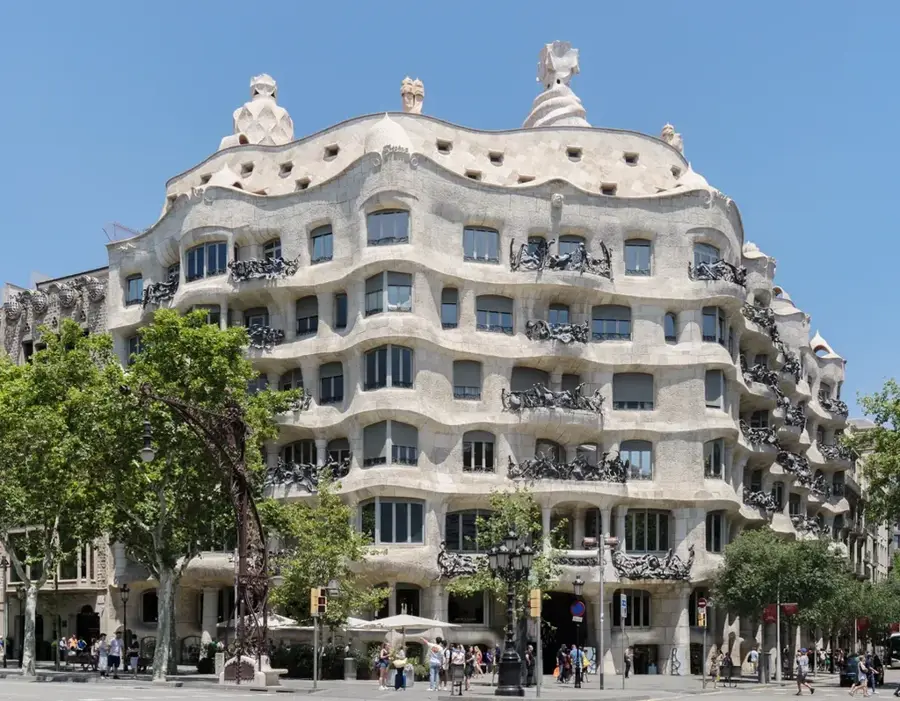 Casa Milà (La Pedrera) – Sehenswürdigkeit