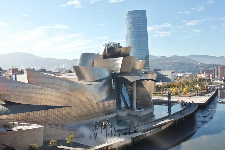 Guggenheim Museum Bilbao — Mundaka (Spain)
