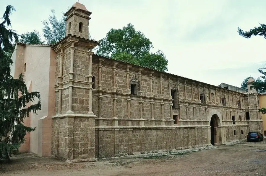 Piedra Monastery — Lamu Old Town (Kenya)