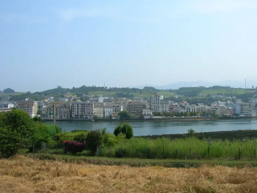 Navia – oraș